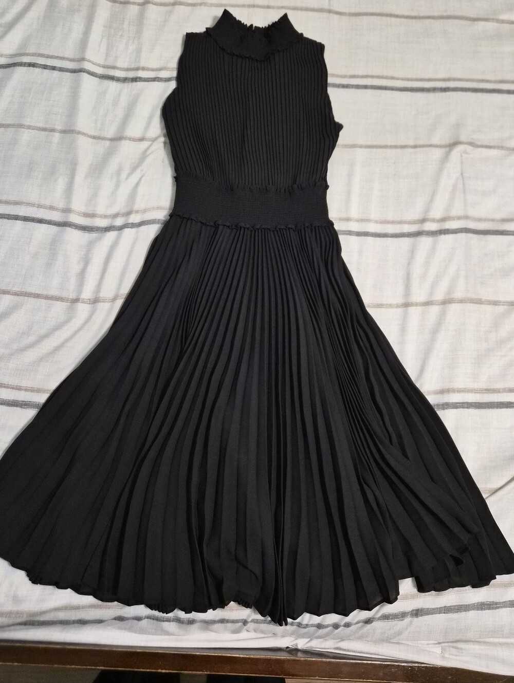 Nanette Lepore Black Pleated Sleeveless Midi Dress